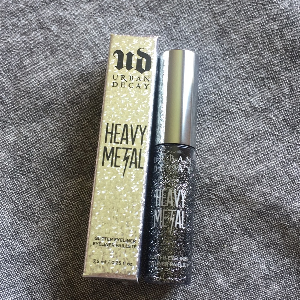 Urban Decay Heavy Metal Eyeliner in Gunmetal